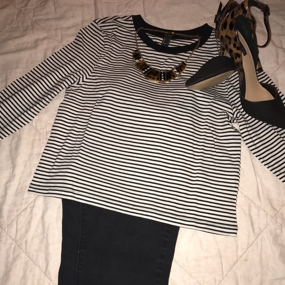 💎Long Sleeves Striped Top💎 - Picture 2 of 4